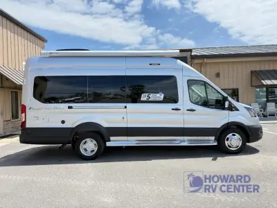 2027 Pleasure-Way Ontour 2.2 AWD photo 7