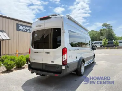 2027 Pleasure-Way Ontour 2.2 AWD photo 6