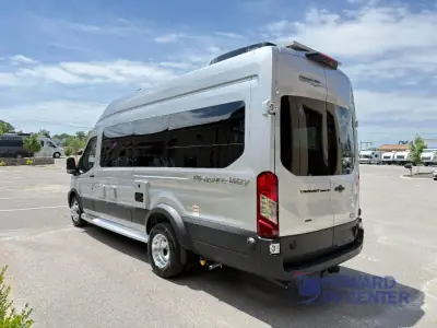 2027 Pleasure-Way Ontour 2.2 AWD photo 5