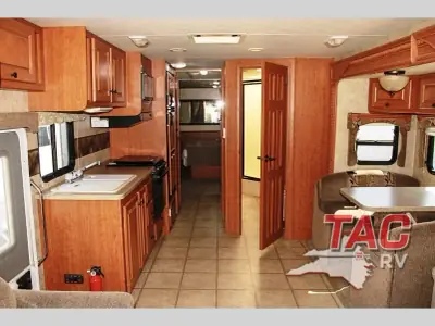 2009 Damon Challenger 376 photo 6
