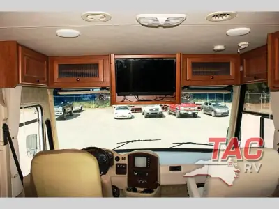2009 Damon Challenger 376 photo 11