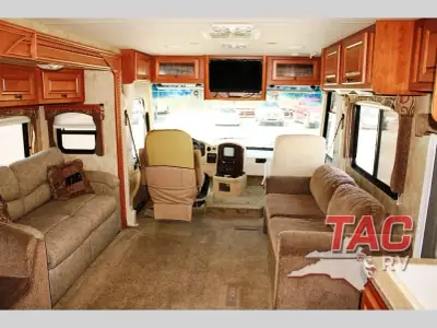 2009 Damon Challenger 376 photo 8