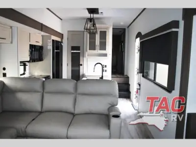 2027 Keystone Cougar 320RDS photo 8