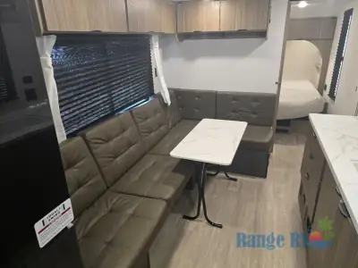 2026 Forest River EVO 266BHLE photo 10