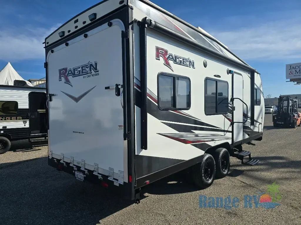 2021 Genesis Supreme RAGEN 2114 exterior