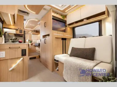 2027 Leisure Travel Unity U24TBX photo 10
