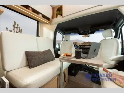 2027 Leisure Travel Unity U24TBX photo 9
