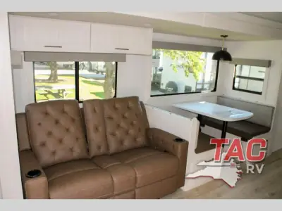 2026 Forest River Grand Surveyor 267RBSS photo 18