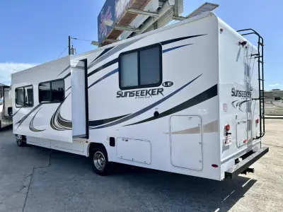2018 Forest River Sunseeker 2850S LE photo 5