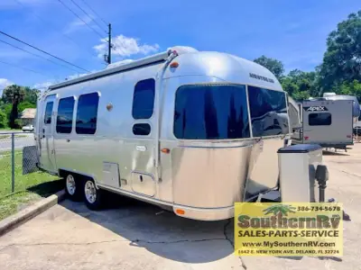 2020 Airstream Flying Cloud 23FB