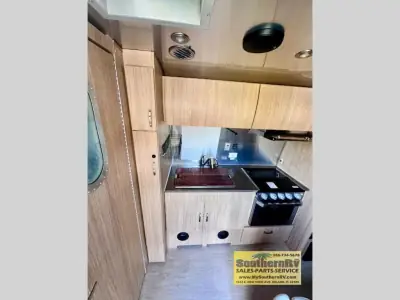 2020 Airstream Flying Cloud 23FB photo 5