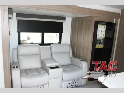 2027 Forest River Rockwood Mini Lite 2523MBR photo 18