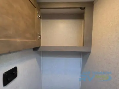 2020 Keystone Raptor 423 photo 37