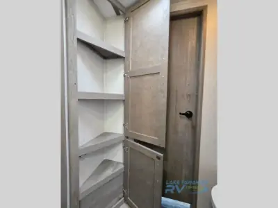 2020 Keystone Raptor 423 photo 40
