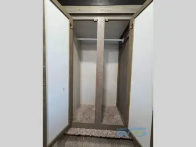 2020 Keystone Raptor 423 photo 34