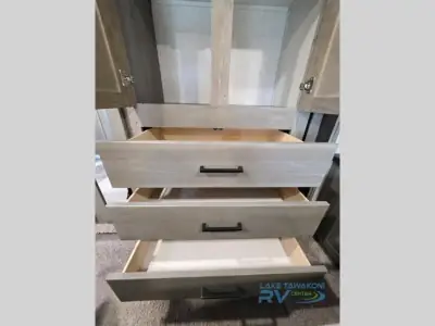 2020 Keystone Raptor 423 photo 36