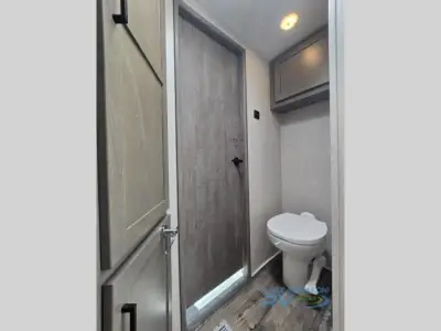 2020 Keystone Raptor 423 photo 26