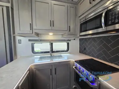 2020 Keystone Raptor 423 photo 18