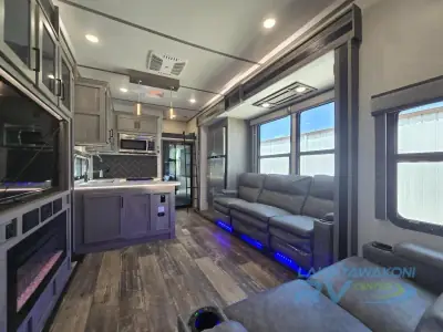 2020 Keystone Raptor 423 photo 12