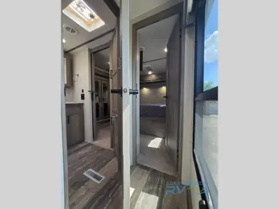 2020 Keystone Raptor 423 photo 22
