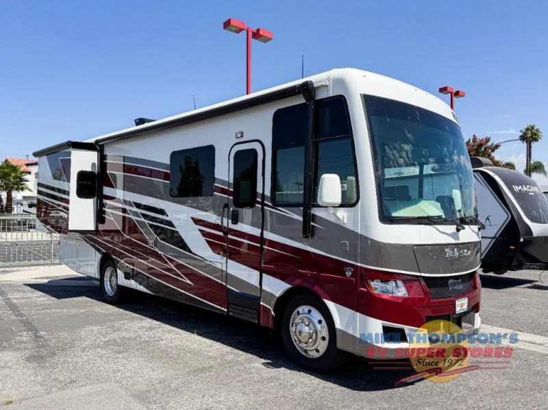 2026 Newmar Bay Star exterior