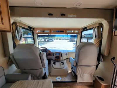 2016 Thor Motor Coach Windsport 27K photo 21