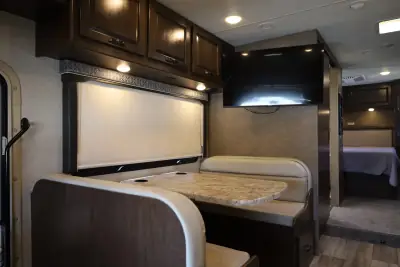 2020 Thor Motor Coach Four Winds 31Y photo 11