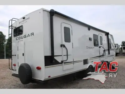 2027 Keystone Cougar Half-Ton 28BHS photo 6