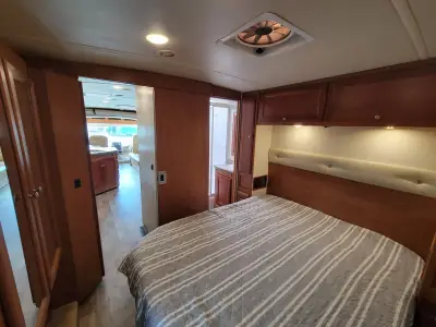 2017 Winnebago Vista 31BE photo 19
