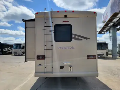 2017 Winnebago Vista 31BE photo 7