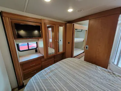 2017 Winnebago Vista 31BE photo 20