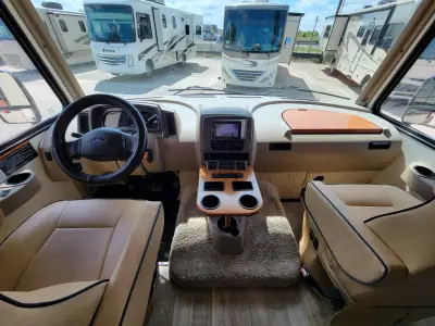 2017 Winnebago Vista 31BE photo 26