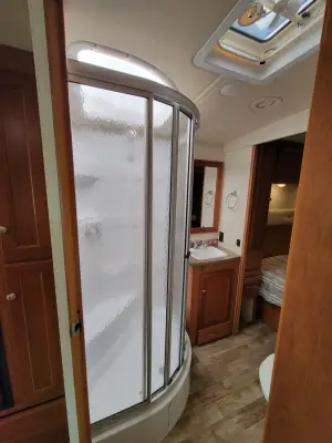 2017 Winnebago Vista 31BE photo 23