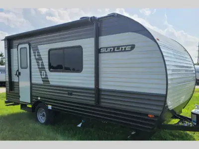 2027 Sunset Park Sun Lite LTD 13BD