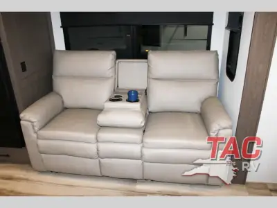 2027 Keystone Cougar Half-Ton 22MLS photo 14