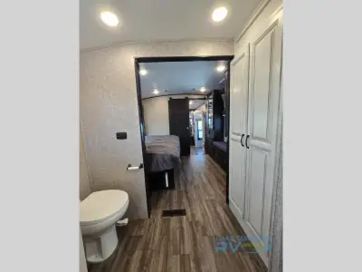2023 Jayco North Point 382FLRB photo 30