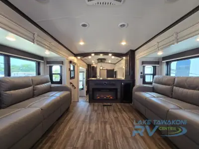 2023 Jayco North Point 382FLRB photo 13