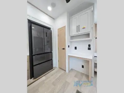2025 Forest River Sandpiper 4002FB photo 16