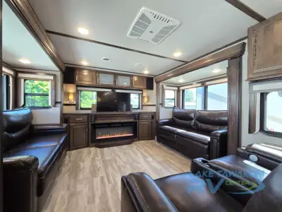 2020 Grand Design Solitude 375RES R photo 8