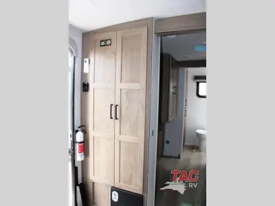 2027 Forest River Rockwood Mini Lite 2523MBR photo 15