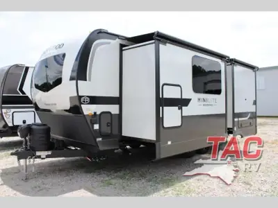 2027 Forest River Rockwood Mini Lite 2523MBR photo 4