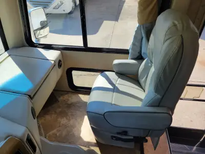 2016 Thor Motor Coach Windsport 27K photo 23