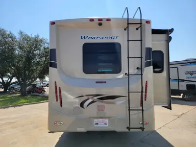 2016 Thor Motor Coach Windsport 27K photo 7