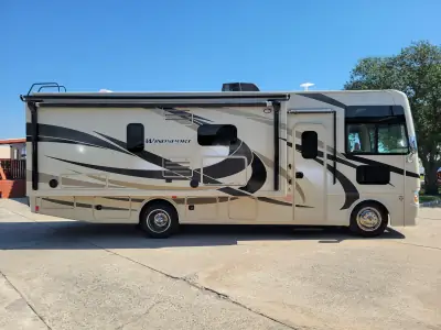 2016 Thor Motor Coach Windsport 27K