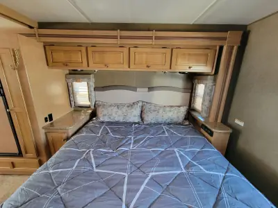 2016 Thor Motor Coach Windsport 27K photo 18