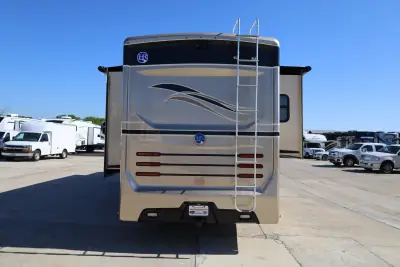 2013 Holiday Rambler Vacationer SE 33SFD photo 7