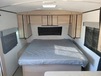 2021 Cruiser Radiance Ultra Lite R-21RB photo 11