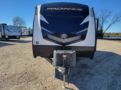 2021 Cruiser Radiance Ultra Lite R-21RB photo 6