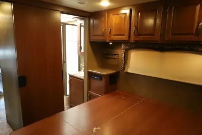 2016 Thor Motor Coach Four Winds 31E photo 20