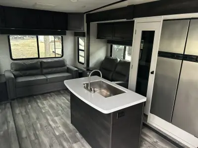 2022 Highland Ridge Roamer 264RLS photo 9